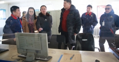 市城建委領(lǐng)導慰問公司供熱一線員工