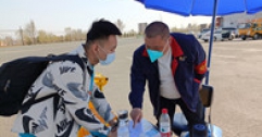 王波：駕駛崗位忠于職守 抗疫戰(zhàn)場(chǎng)無(wú)私奉獻(xiàn)