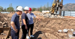 【市城市燃熱集團(tuán)富泰熱力】長輸公司安全環(huán)保部檢查頂管施工安全工作
